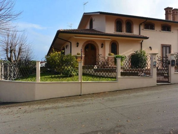 casa indipendente in vendita a Mozzagrogna