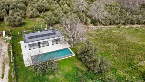 quadrivano in vendita a Mozzagrogna in zona Rosciavizza