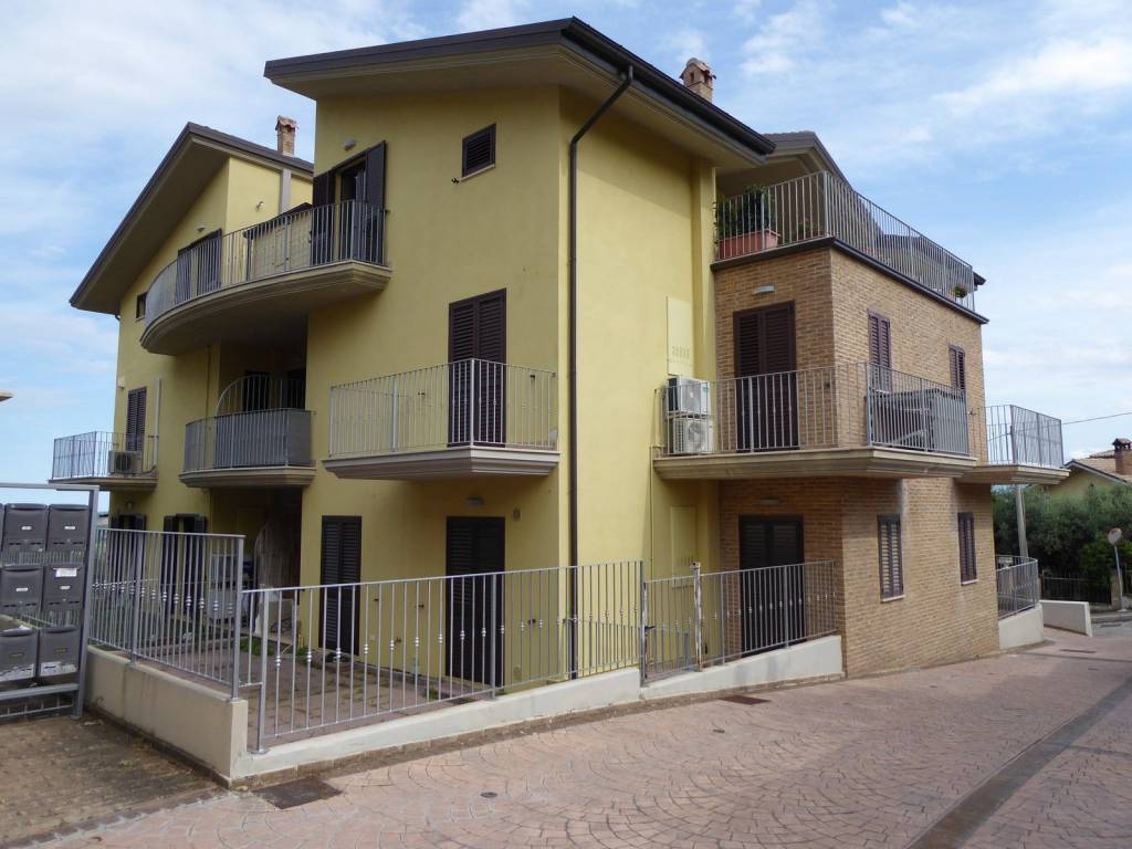 appartamento in vendita a Mozzagrogna