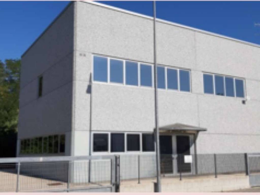 locale commerciale in vendita a Mozzagrogna in zona Rosciavizza