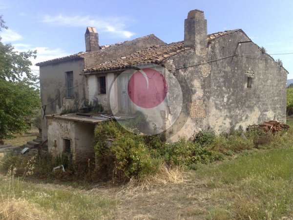 casale in vendita a Mozzagrogna