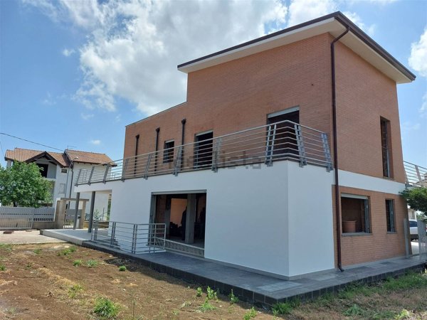 casa indipendente in vendita a Mozzagrogna in zona Villa Romagnoli