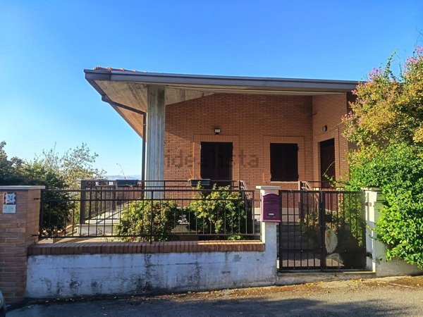 casa indipendente in vendita a Mozzagrogna in zona Castelli
