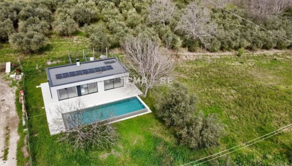 casa indipendente in vendita a Mozzagrogna