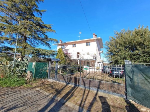 casa indipendente in vendita ad Orsogna