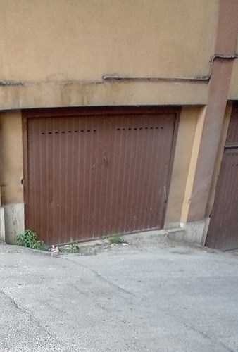 locale di sgombero in vendita ad Orsogna