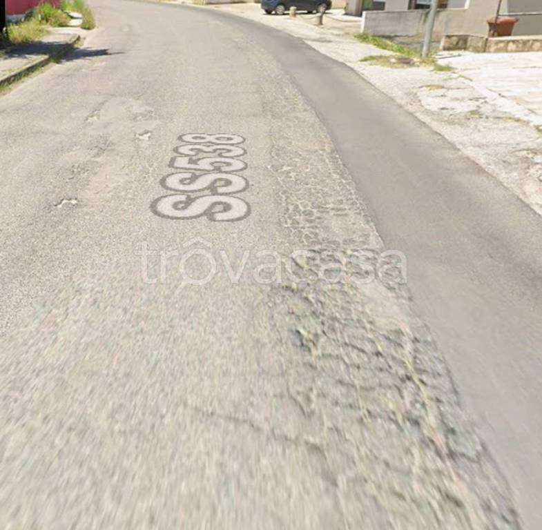 locale commerciale in vendita ad Orsogna