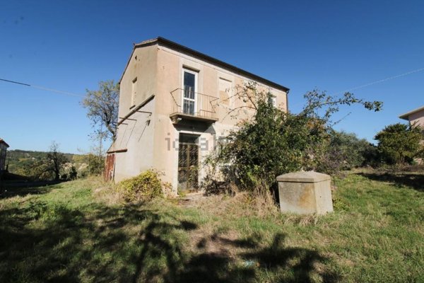 casa indipendente in vendita ad Orsogna