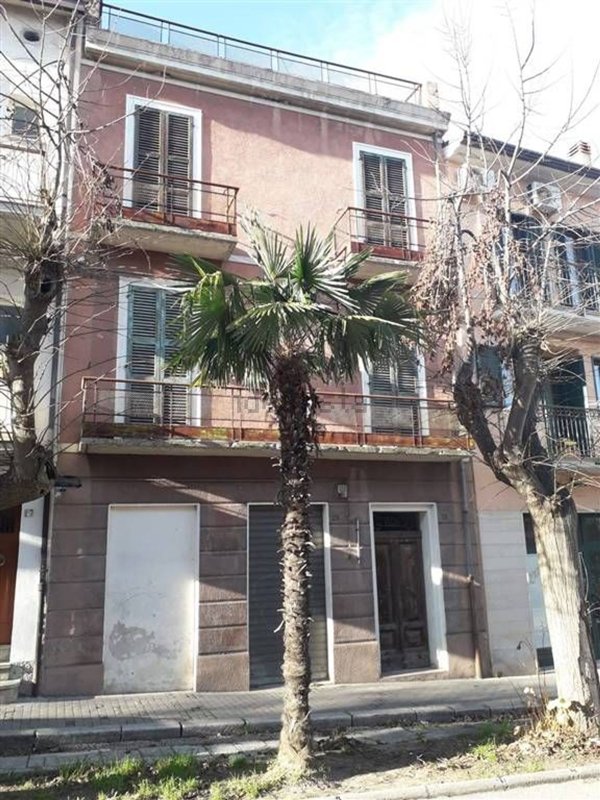 casa indipendente in vendita ad Orsogna