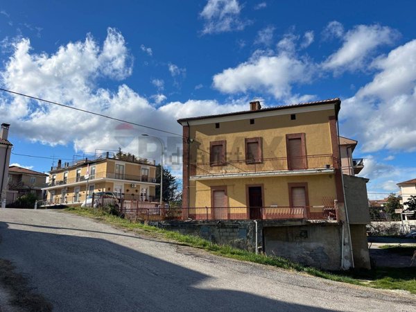 casa semindipendente in vendita ad Orsogna
