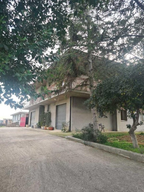 casa indipendente in vendita ad Orsogna