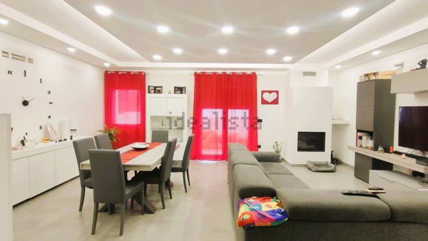 casa indipendente in vendita ad Orsogna