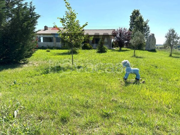 casa indipendente in vendita ad Orsogna