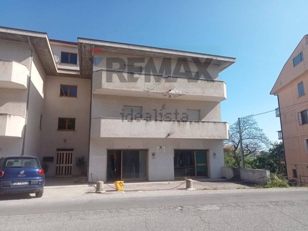 negozio in vendita ad Orsogna
