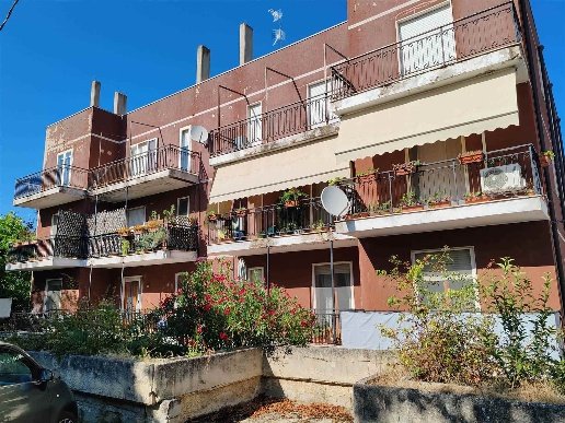 appartamento in vendita ad Orsogna in zona Sterparo