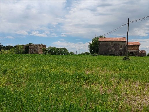 casa indipendente in vendita ad Orsogna in zona Sterparo