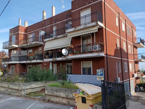 appartamento in vendita ad Orsogna in zona Sterparo