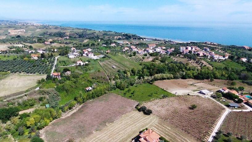 terreno agricolo in vendita ad Ortona