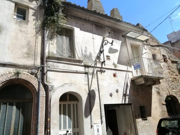 casa indipendente in vendita ad Ortona