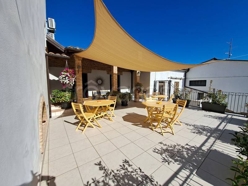 casa indipendente in vendita ad Ortona in zona Villa Deo