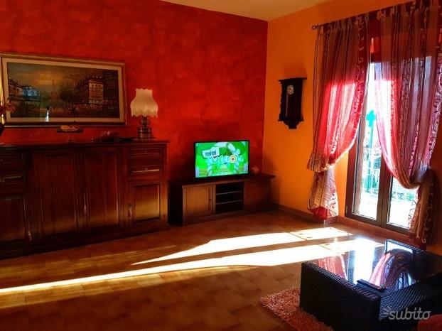 casa indipendente in vendita ad Ortona in zona Villa Grande