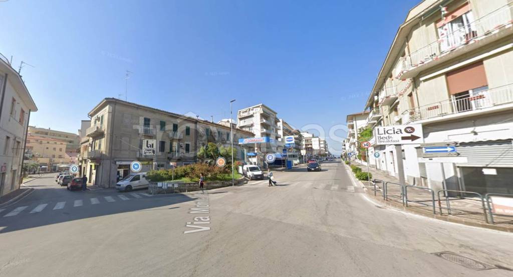 appartamento in vendita ad Ortona in zona Caldari