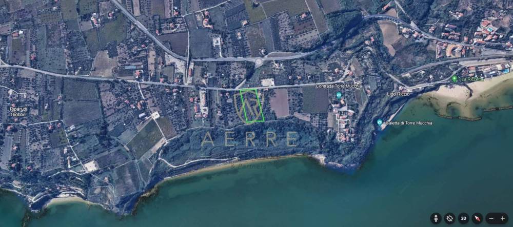 casa indipendente in vendita ad Ortona in zona Torre Mucchia