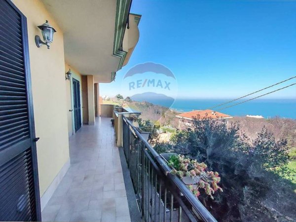 appartamento in vendita ad Ortona in zona Lazzaretto