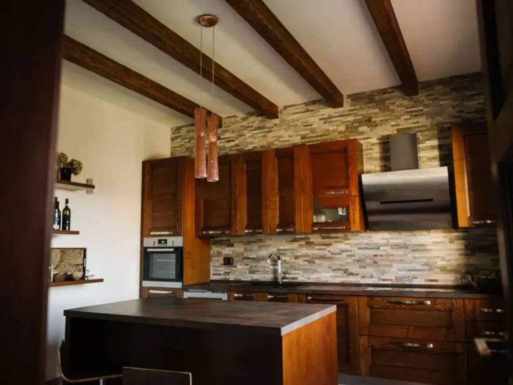 casa indipendente in vendita ad Ortona in zona Caldari