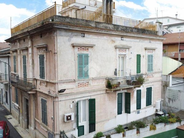 intera palazzina in vendita ad Ortona