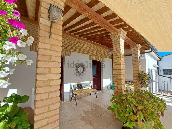 casa indipendente in vendita ad Ortona in zona Villa Deo