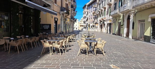 locale commerciale in vendita ad Ortona