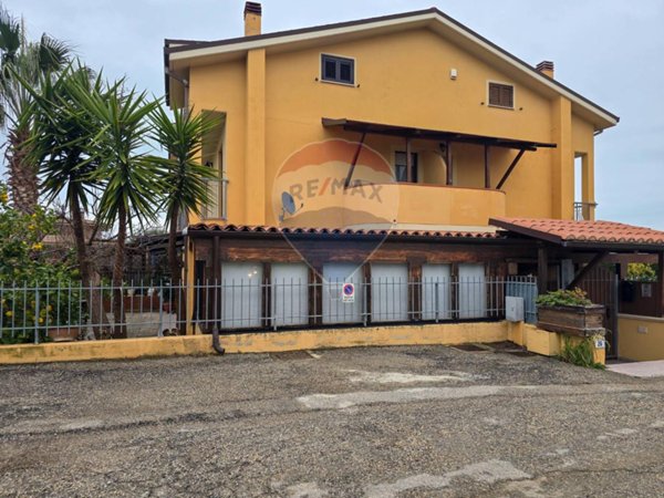 casa indipendente in vendita ad Ortona in zona Lazzaretto