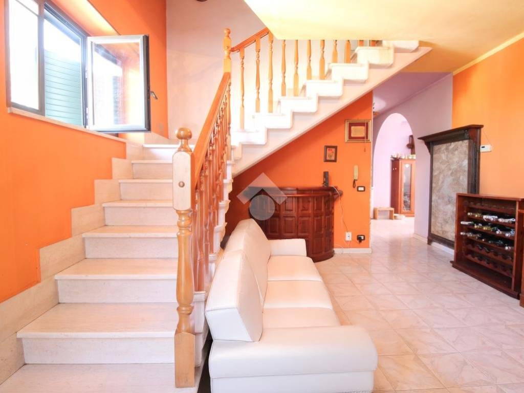 casa indipendente in vendita ad Ortona in zona Caldari