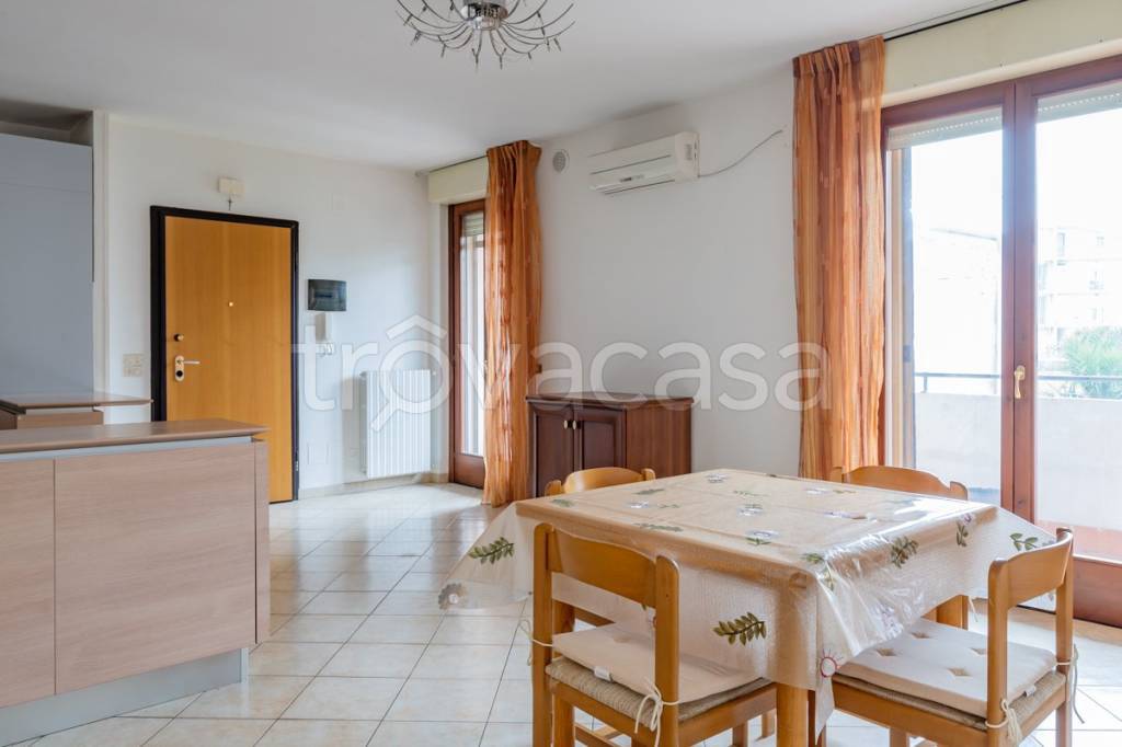 appartamento in vendita ad Ortona in zona Caldari