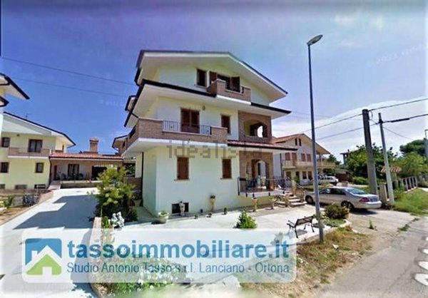 casa indipendente in vendita ad Ortona in zona Acquabella