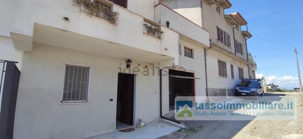 appartamento in vendita ad Ortona in zona Caldari