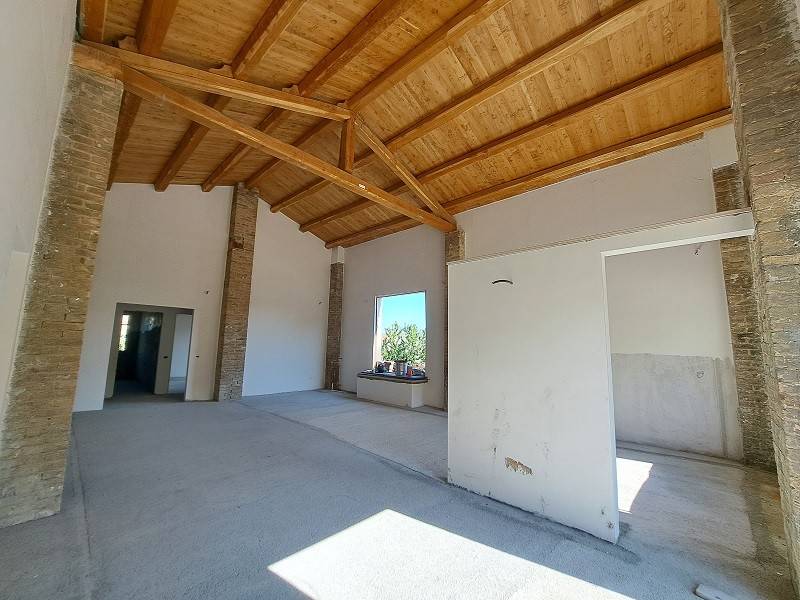 casa indipendente in vendita ad Ortona in zona Villa San Leonardo