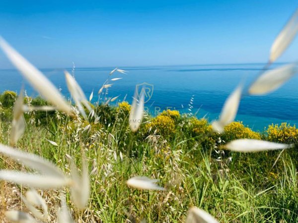 terreno agricolo in vendita ad Ortona in zona Torre Mucchia