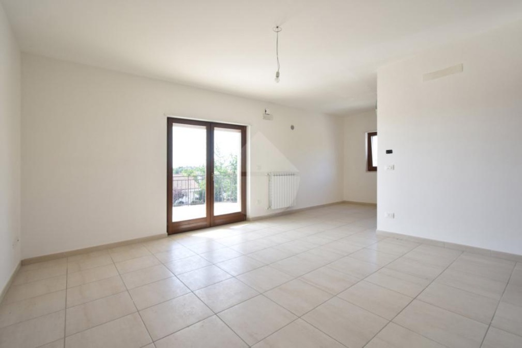 appartamento in vendita ad Ortona in zona Caldari