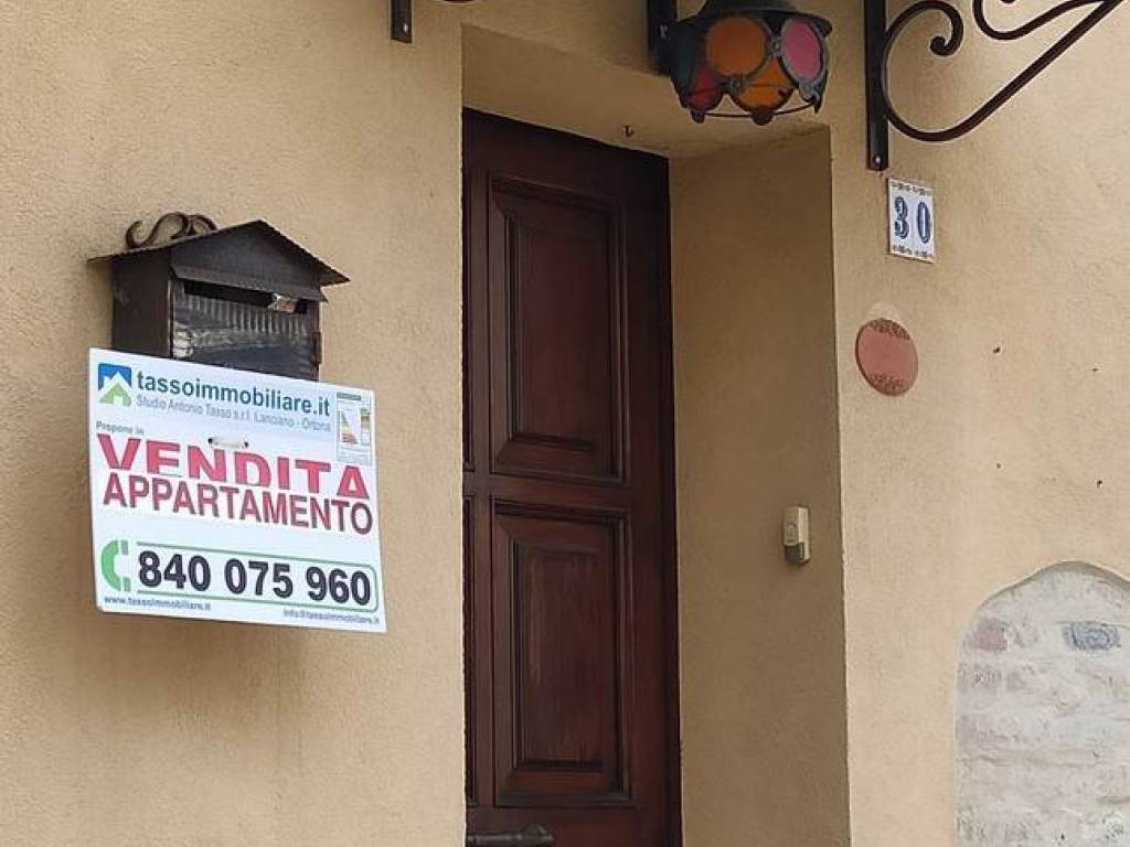 casa indipendente in vendita ad Ortona in zona Caldari