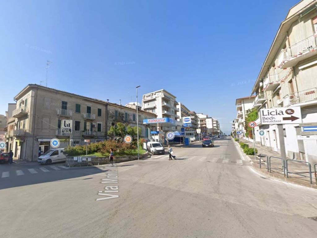 appartamento in vendita ad Ortona in zona Caldari