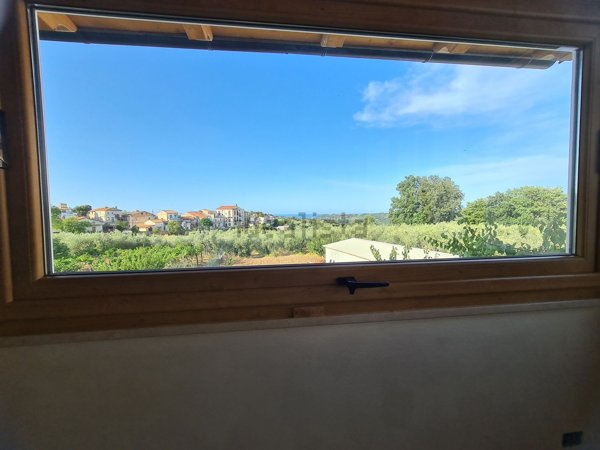 appartamento in vendita ad Ortona in zona Rogatti