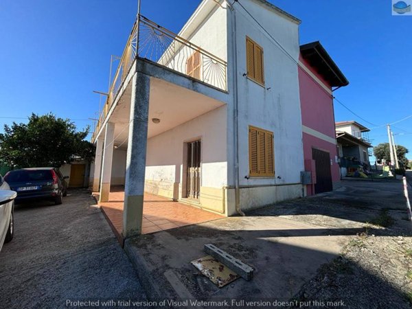 casa indipendente in vendita ad Ortona in zona Savini