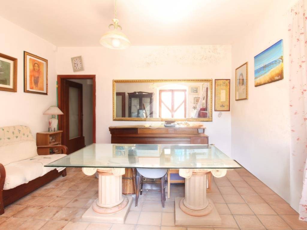 casa indipendente in vendita ad Ortona in zona Villa San Leonardo