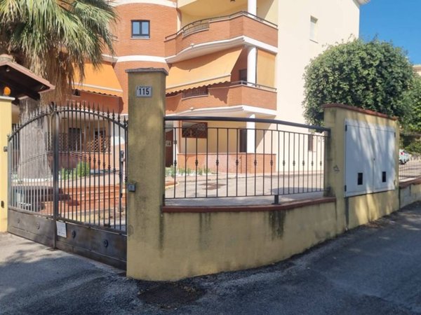 appartamento in vendita ad Ortona in zona Lazzaretto