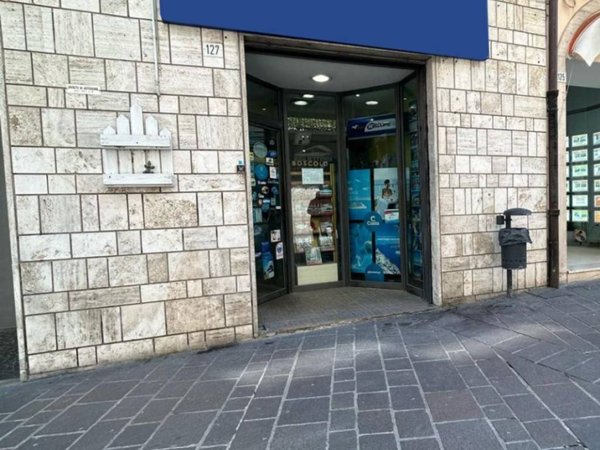 negozio in vendita ad Ortona