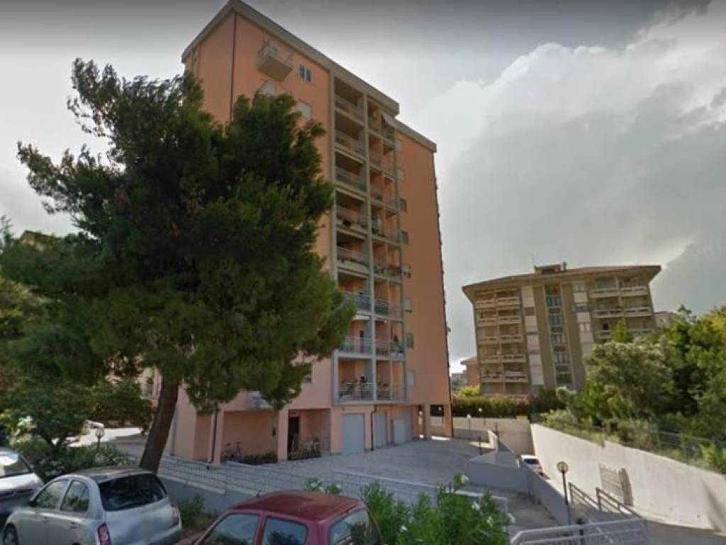 intera palazzina in vendita ad Ortona in zona Fonte Grande