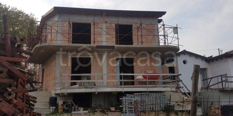 casa indipendente in vendita ad Ortona in zona Lido Riccio