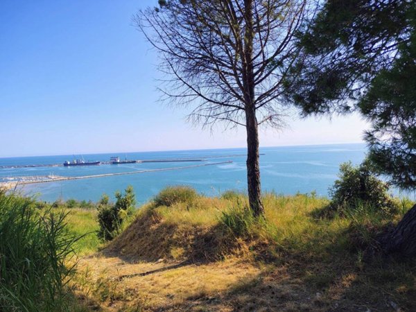 casa indipendente in vendita ad Ortona